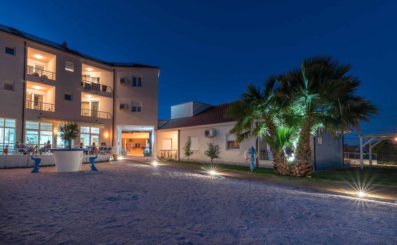 Porto Samaria Holiday Resort Trogir Exterior photo