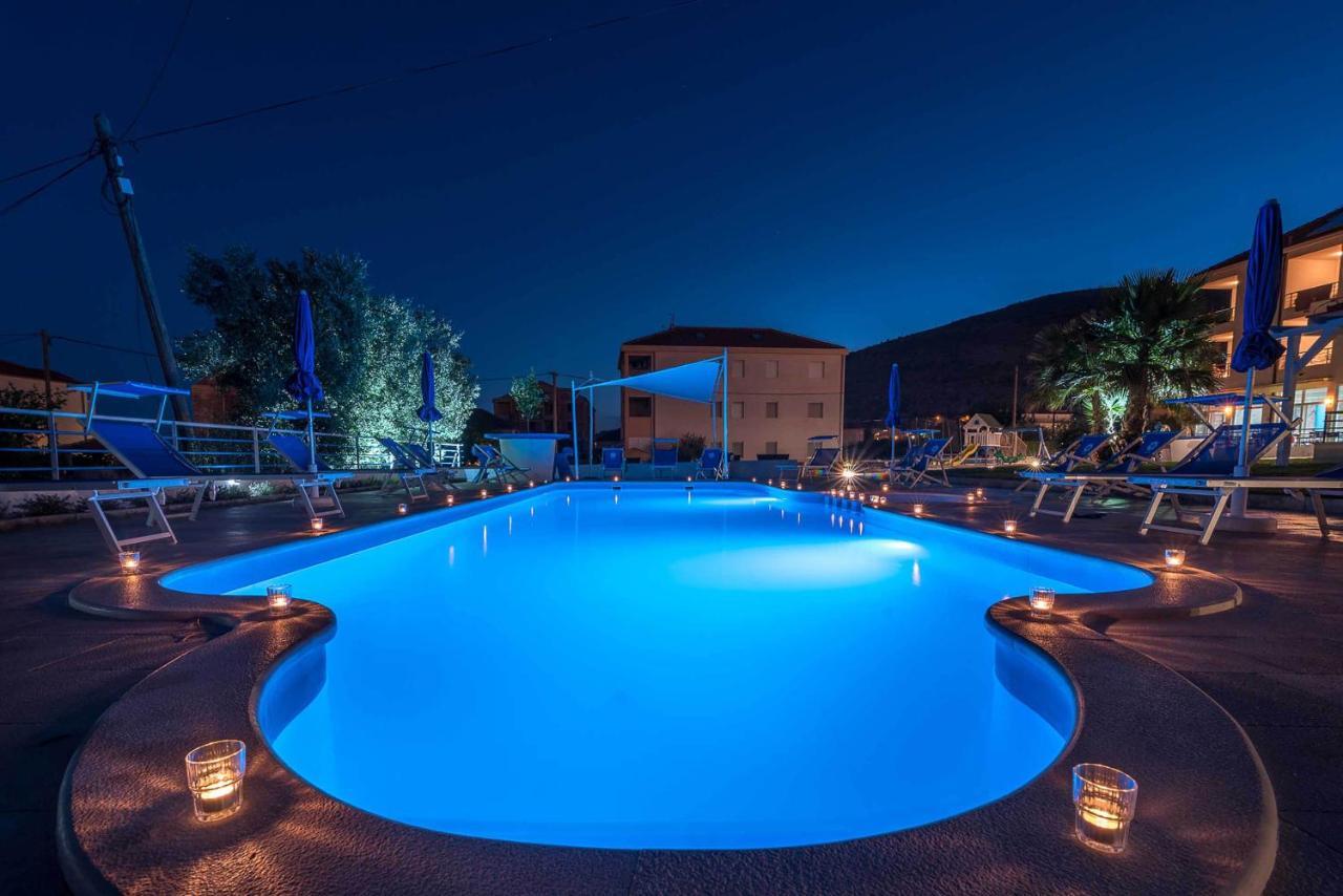 Porto Samaria Holiday Resort Trogir Exterior photo