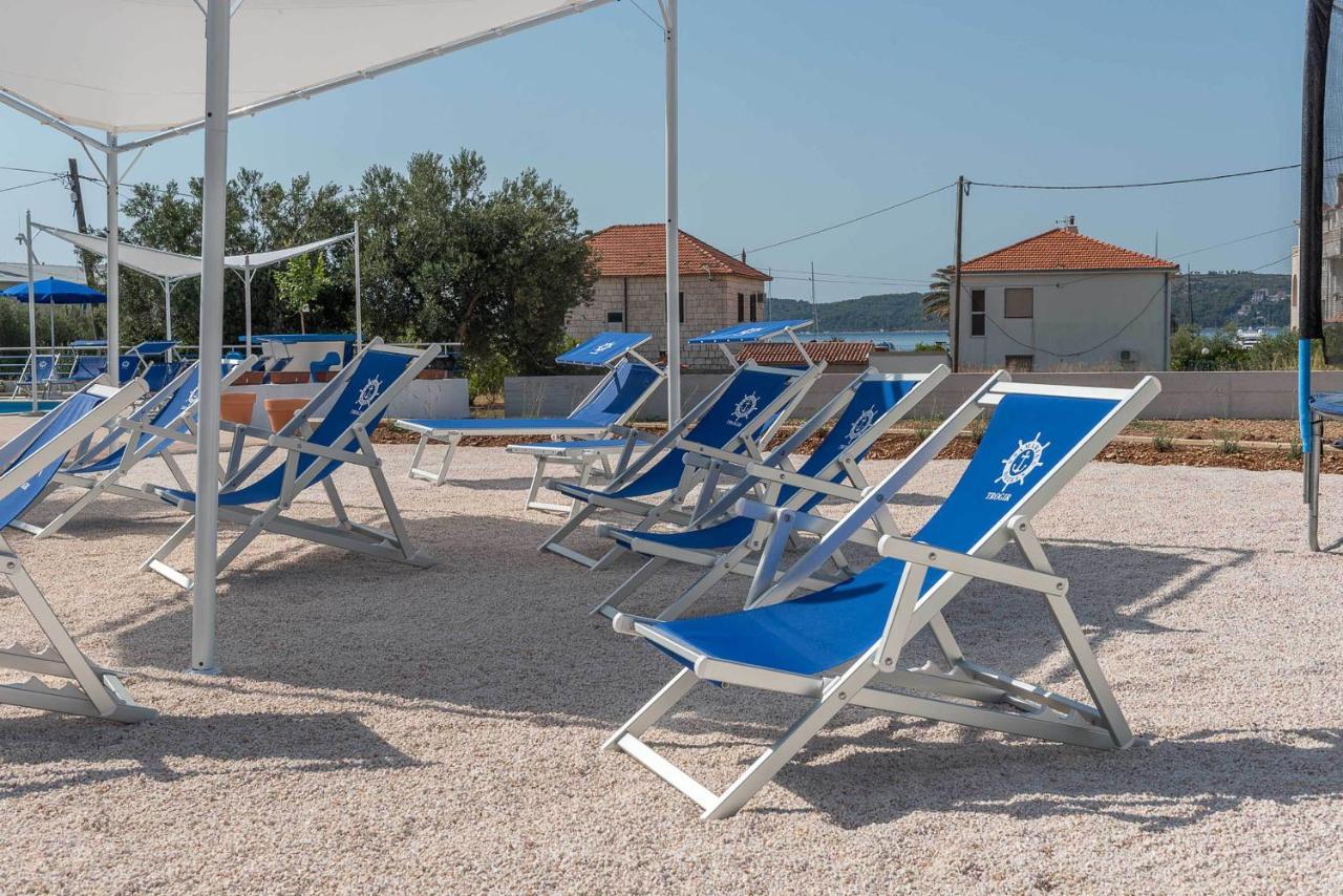 Porto Samaria Holiday Resort Trogir Exterior photo
