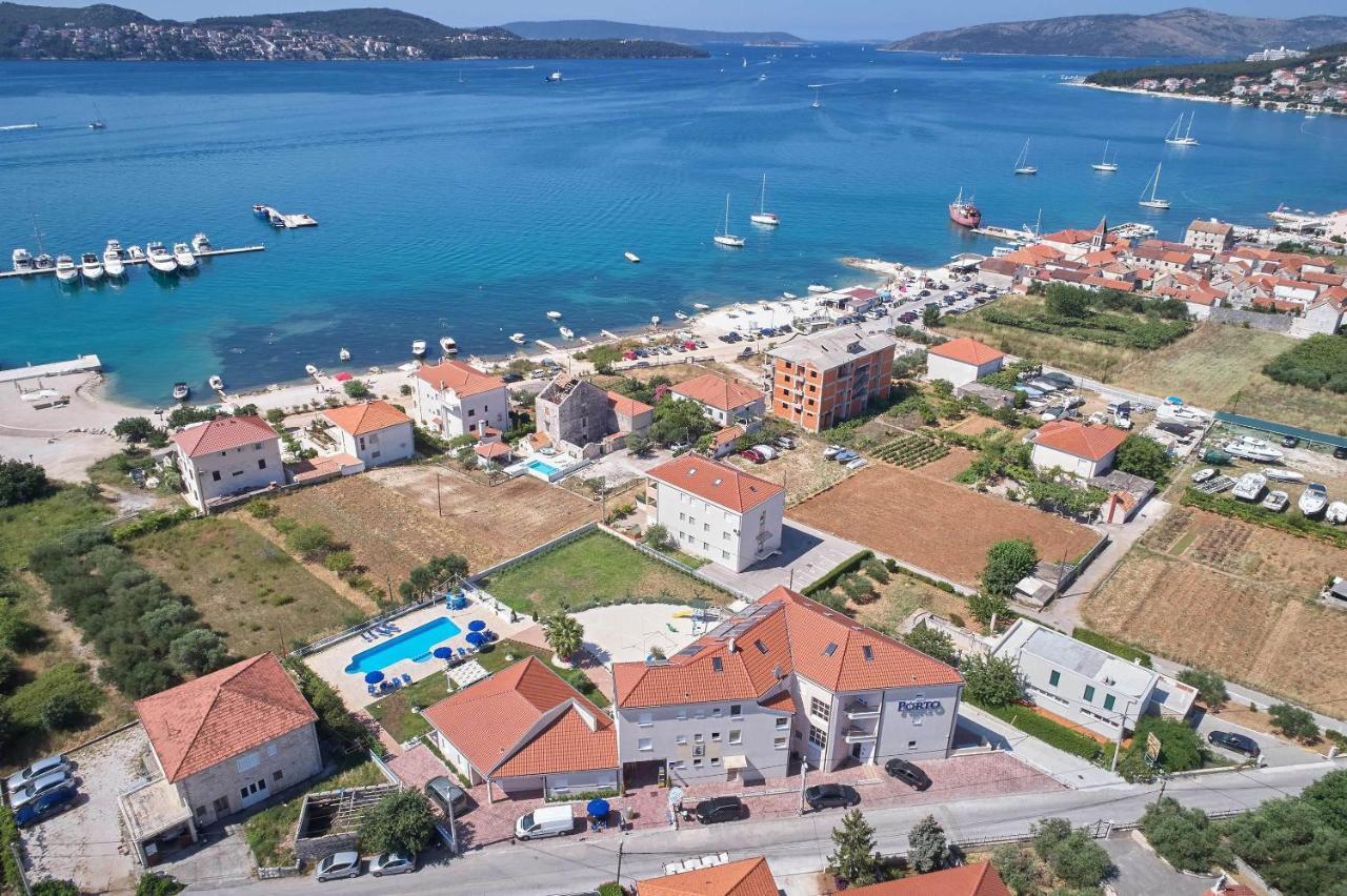 Porto Samaria Holiday Resort Trogir Exterior photo