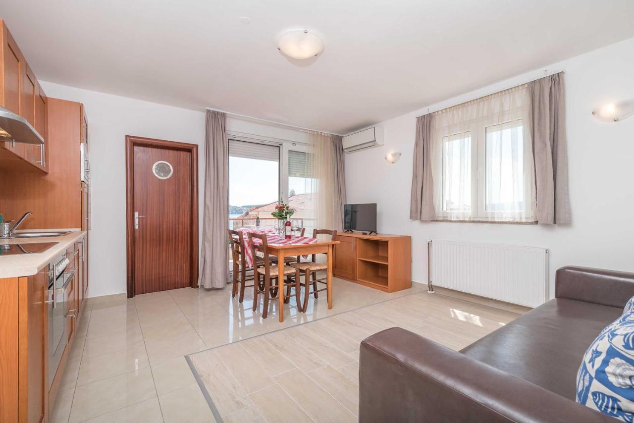 Porto Samaria Holiday Resort Trogir Exterior photo
