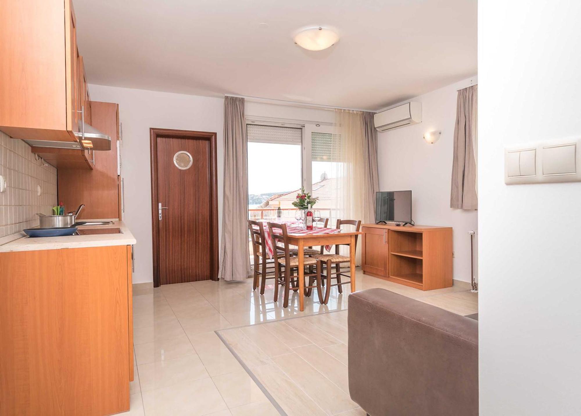 Porto Samaria Holiday Resort Trogir Exterior photo