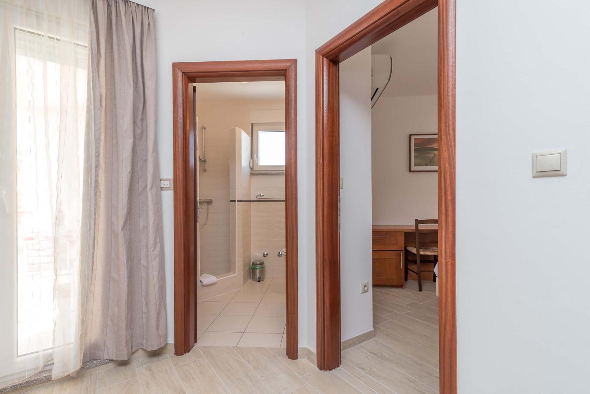 Porto Samaria Holiday Resort Trogir Room photo