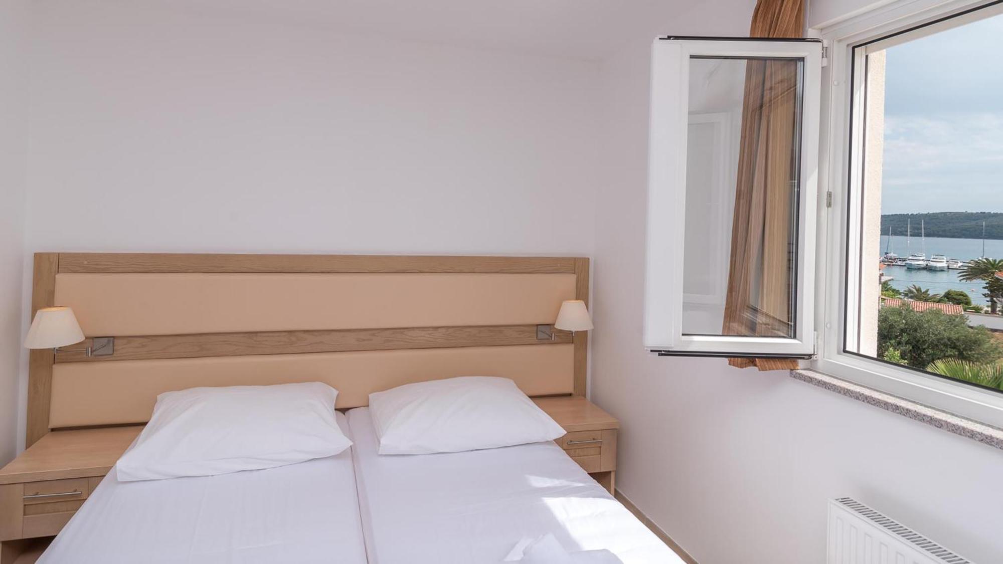Porto Samaria Holiday Resort Trogir Room photo